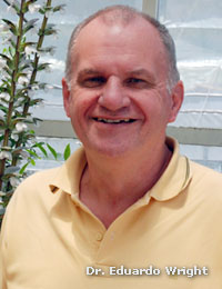 Dr. Eduardo Wright
