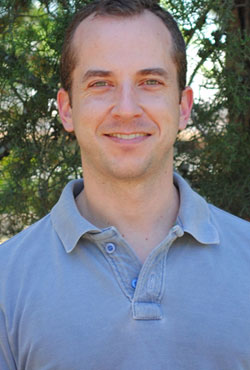 Ing. Agr. Diego Alejandro Mata. Coordinador del Proyecto Específico: Diversificación de especies y variedades ornamentales adaptadas a las diferentes regiones agroecológicas. Jefe de Grupo de Tecnología y Gestión de la Producción Florícola.